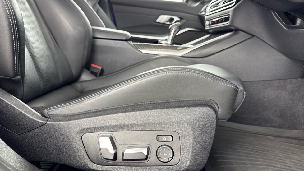 BMW M3 xDrive Competition M 4dr Step Auto Petrol Saloon - Image 43