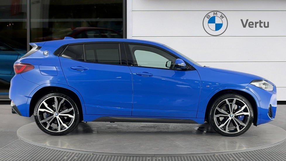 BMW X2 xDrive 20i [178] M Mesh Ed 5dr Step Auto[T II/Pro] Petrol Hatchback - Image 3