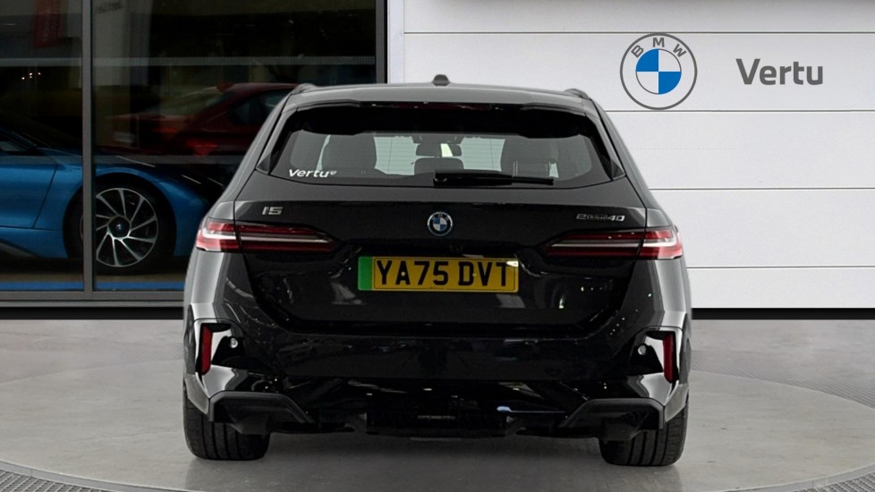 BMW i5 250kW eDrive40 M Sport 84kWh 5dr Auto Electric Estate - Image 15