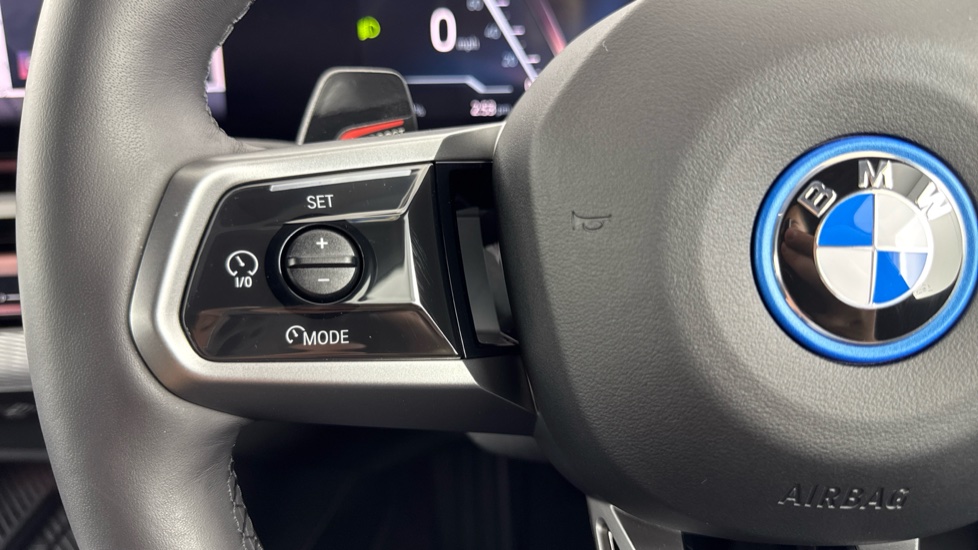 BMW i5 250kW eDrive40 M Sport 84kWh 5dr Auto Electric Estate - Image 17