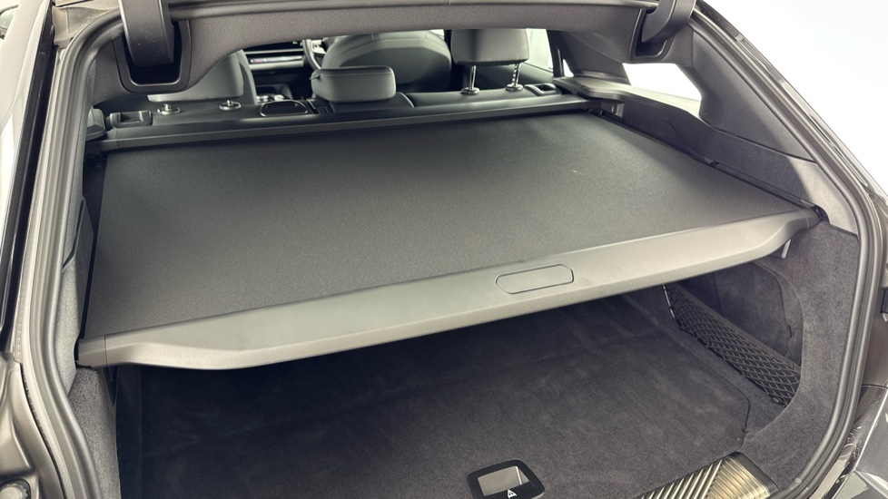 BMW i5 250kW eDrive40 M Sport 84kWh 5dr Auto Electric Estate - Image 29
