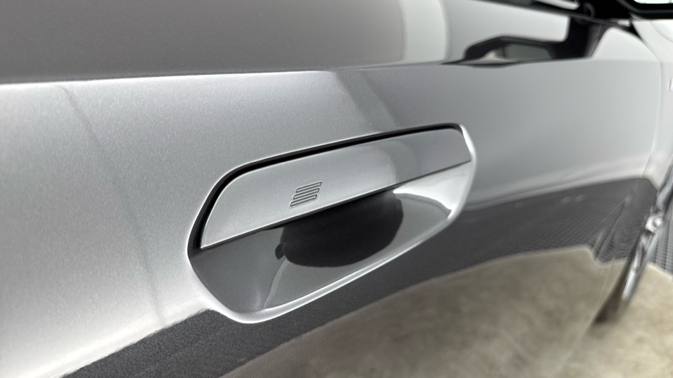 BMW i5 250kW eDrive40 M Sport 84kWh 5dr Auto Electric Estate - Image 31