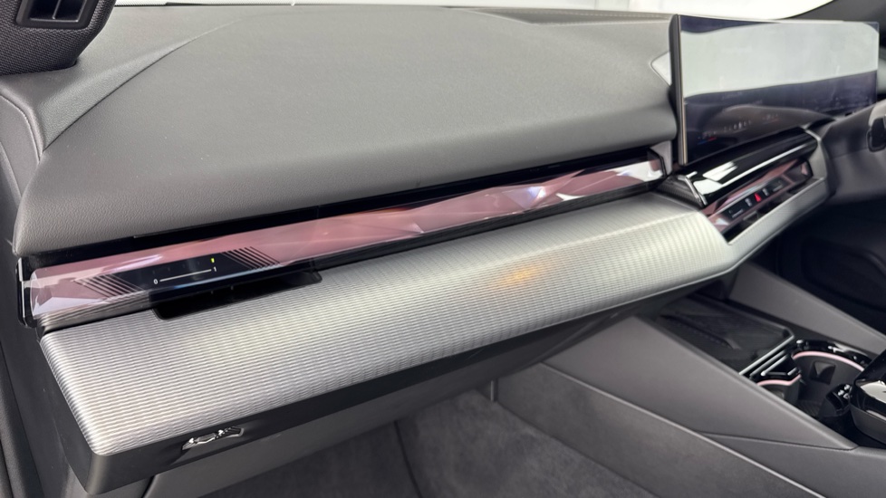 BMW i5 250kW eDrive40 M Sport 84kWh 5dr Auto Electric Estate - Image 37
