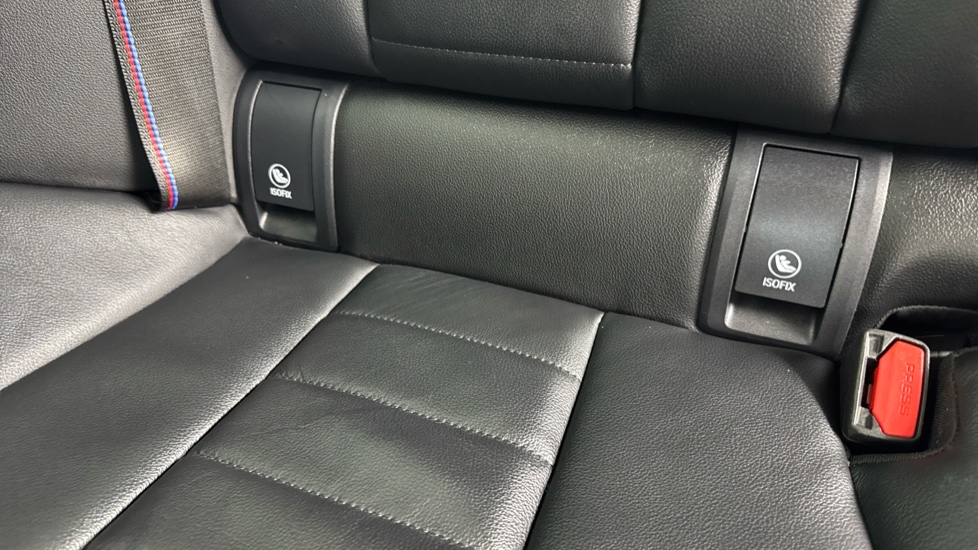 BMW 3 Series 320i M Sport 4dr Step Auto Petrol Saloon - Image 39