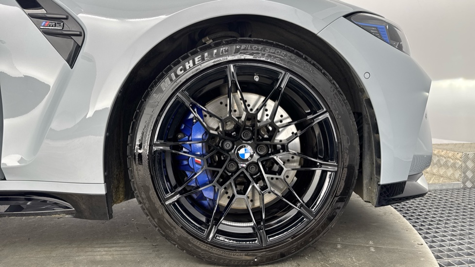 BMW M3 xDrive Competition M 5dr Step Auto Petrol Estate - Image 14