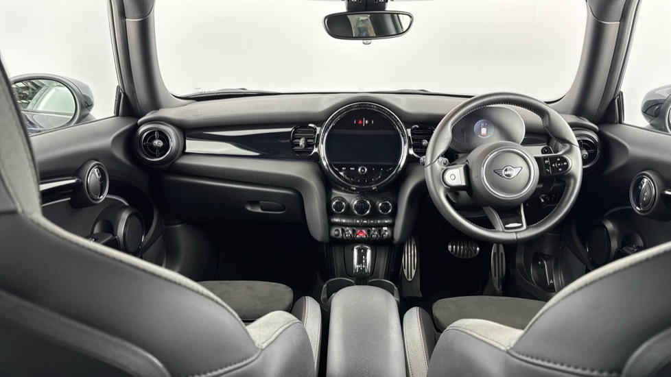 MINI Hatchback 2.0 John Cooper Works Premium 3dr Auto Petrol Hatchback - Image 4
