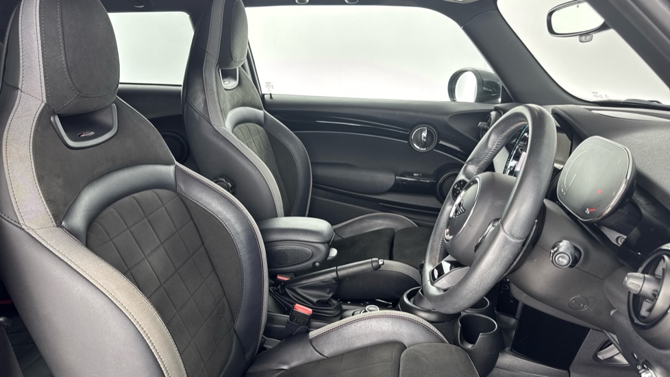 MINI Hatchback 2.0 John Cooper Works Premium 3dr Auto Petrol Hatchback - Image 11