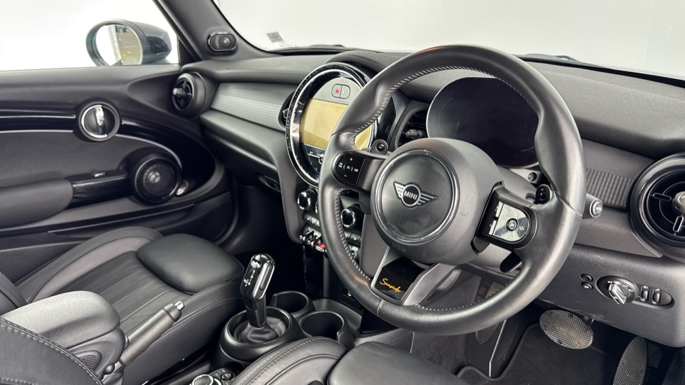 MINI Convertible 2.0 Cooper S Seaside Edition 2dr Auto Petrol Convertible - Image 6