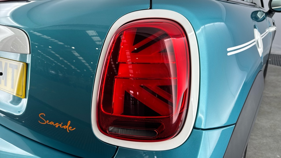 MINI Convertible 2.0 Cooper S Seaside Edition 2dr Auto Petrol Convertible - Image 22