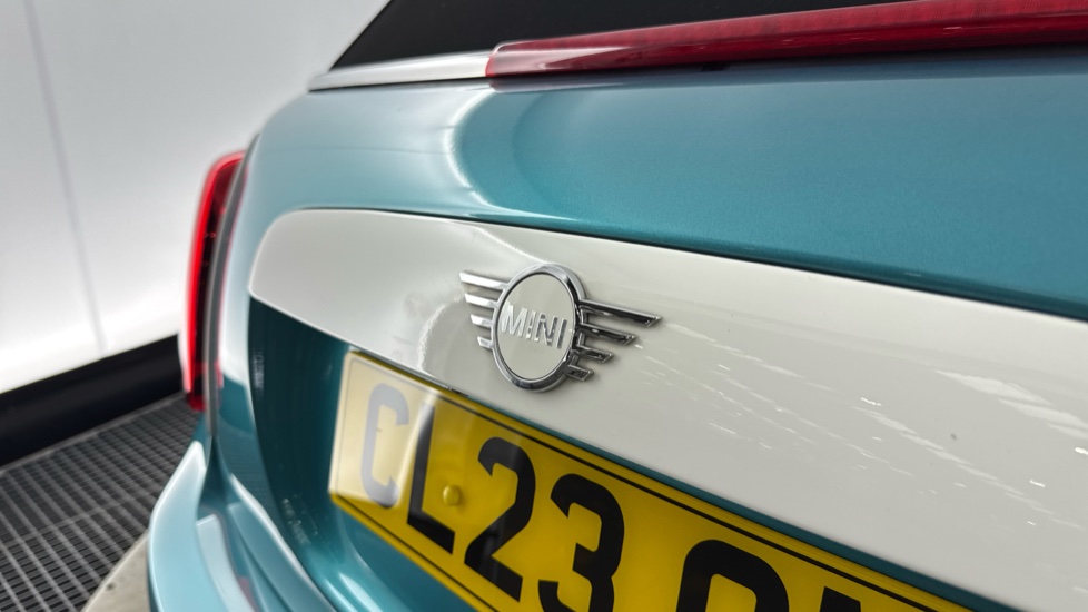 MINI Convertible 2.0 Cooper S Seaside Edition 2dr Auto Petrol Convertible - Image 24