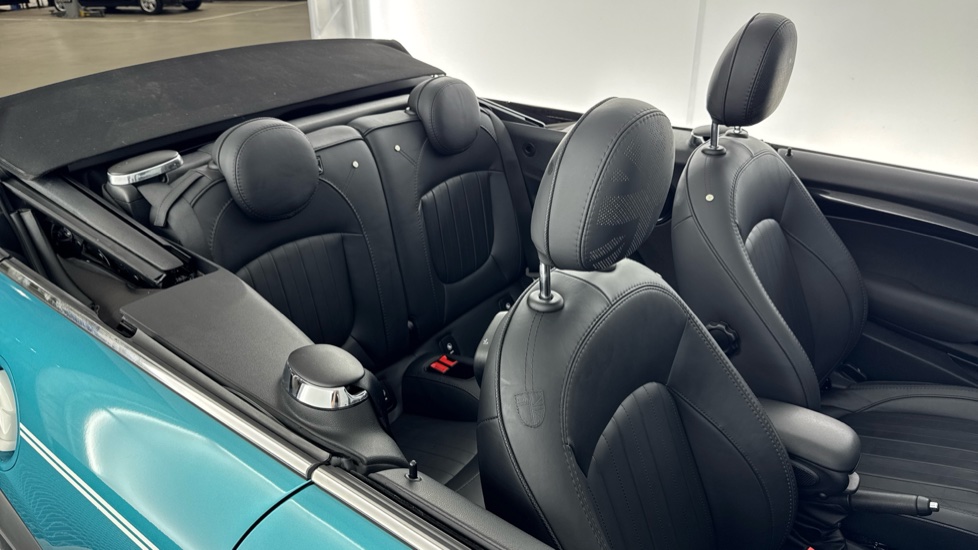 MINI Convertible 2.0 Cooper S Seaside Edition 2dr Auto Petrol Convertible - Image 45