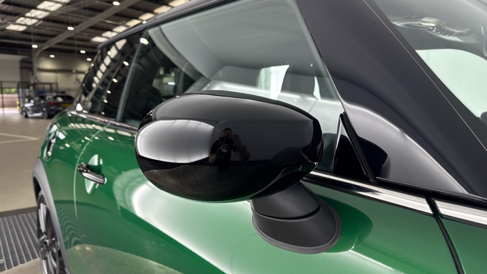 MINI Hatchback 2.0 Cooper S Sport 3dr Auto Petrol Hatchback - Image 28