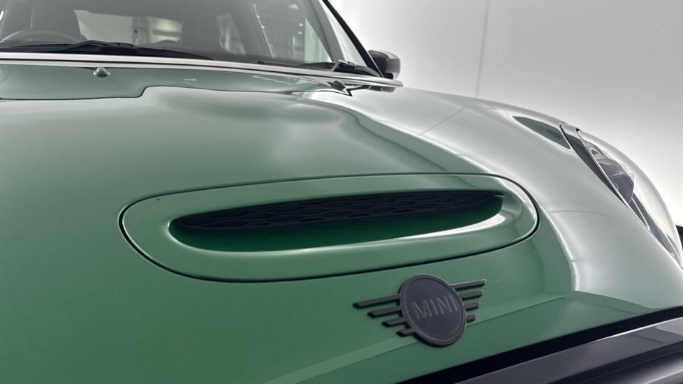 MINI Hatchback 2.0 Cooper S Sport 3dr Auto Petrol Hatchback - Image 31