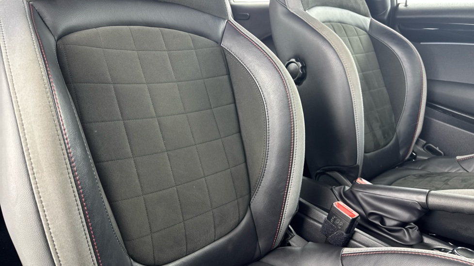 MINI Hatchback 2.0 Cooper S Sport 3dr Auto Petrol Hatchback - Image 40