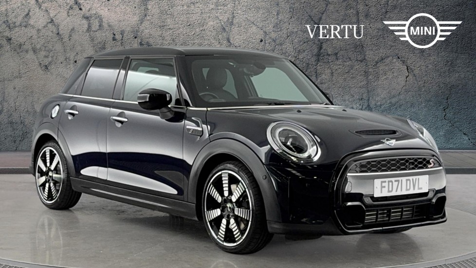 MINI Hatchback 2.0 Cooper S Exclusive 5dr Auto Petrol Hatchback - Image 1