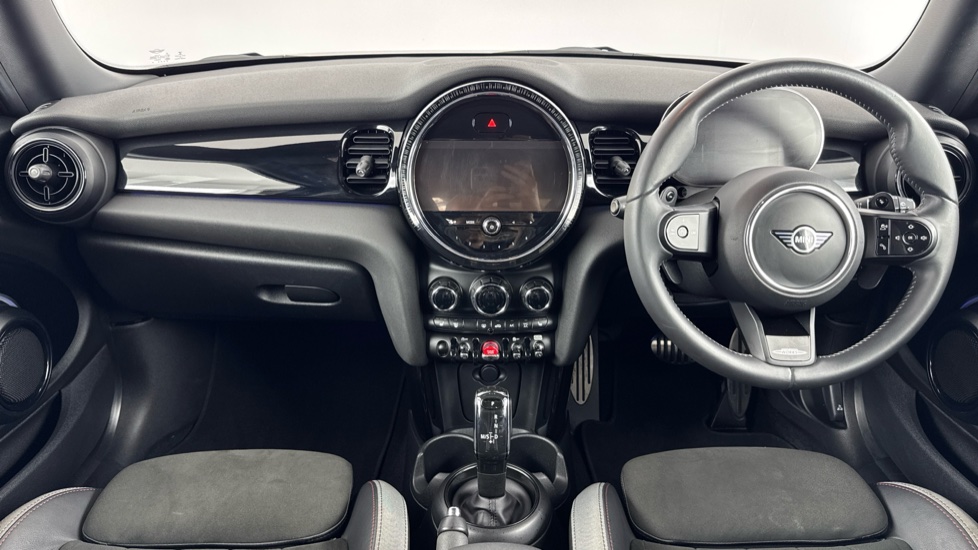 MINI Hatchback 2.0 Cooper S Sport 3dr Auto Petrol Hatchback - Image 4