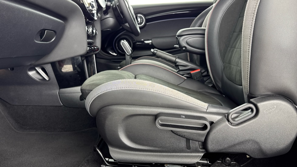 MINI Hatchback 2.0 Cooper S Sport 3dr Auto Petrol Hatchback - Image 36