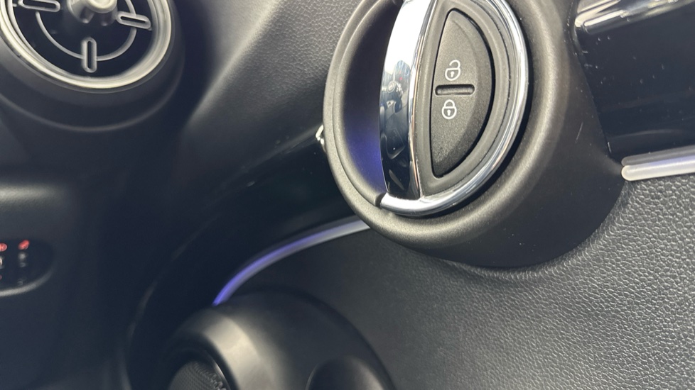 MINI Hatchback 2.0 Cooper S Sport 3dr Auto Petrol Hatchback - Image 45