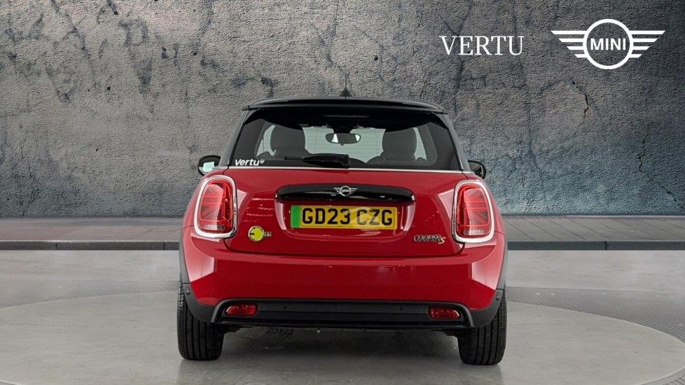 MINI Hatchback 135kW Cooper S Level 2 33kWh 3dr Auto Electric Hatchback - Image 15
