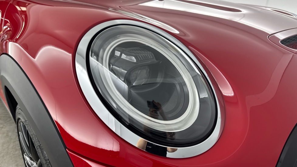 MINI Hatchback 135kW Cooper S Level 2 33kWh 3dr Auto Electric Hatchback - Image 23