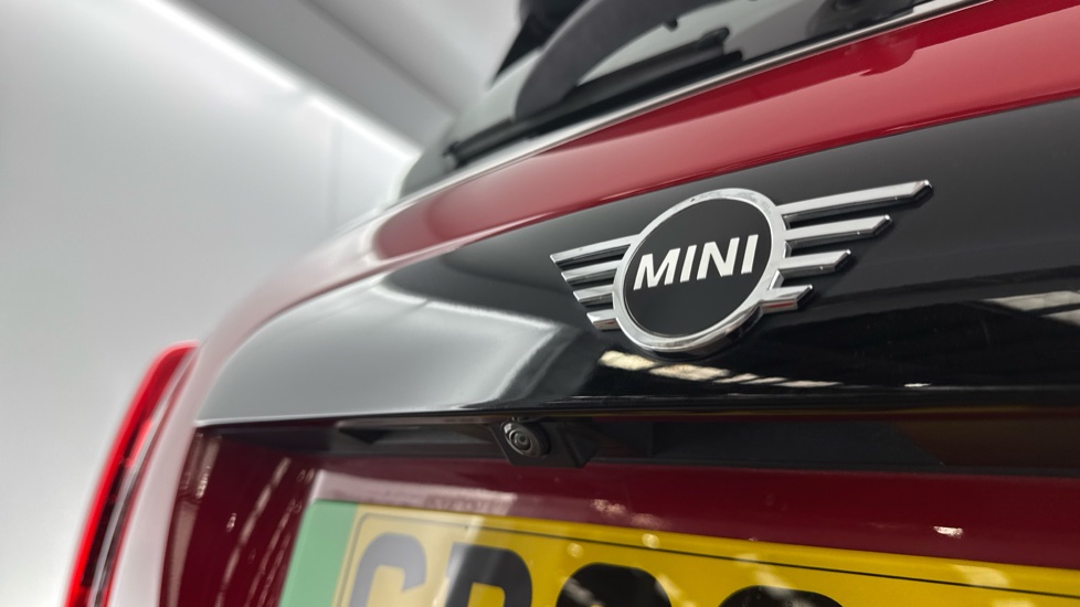 MINI Hatchback 135kW Cooper S Level 2 33kWh 3dr Auto Electric Hatchback - Image 25