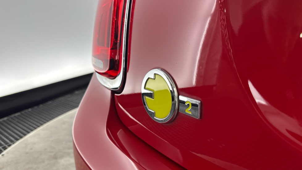 MINI Hatchback 135kW Cooper S Level 2 33kWh 3dr Auto Electric Hatchback - Image 26