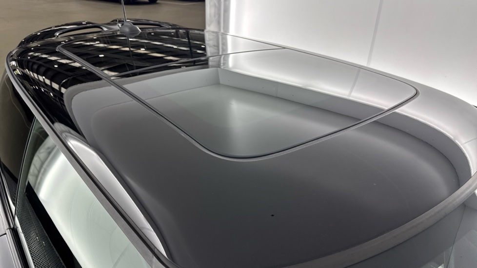 MINI Hatchback 2.0 John Cooper Works Premium 3dr Auto Petrol Hatchback - Image 21