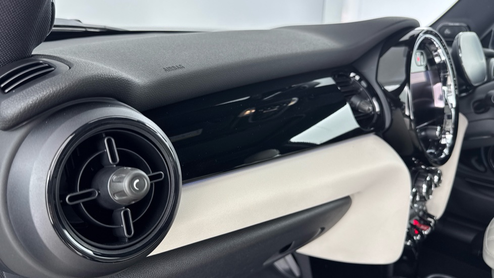 MINI Hatchback 2.0 John Cooper Works Premium 3dr Auto Petrol Hatchback - Image 35