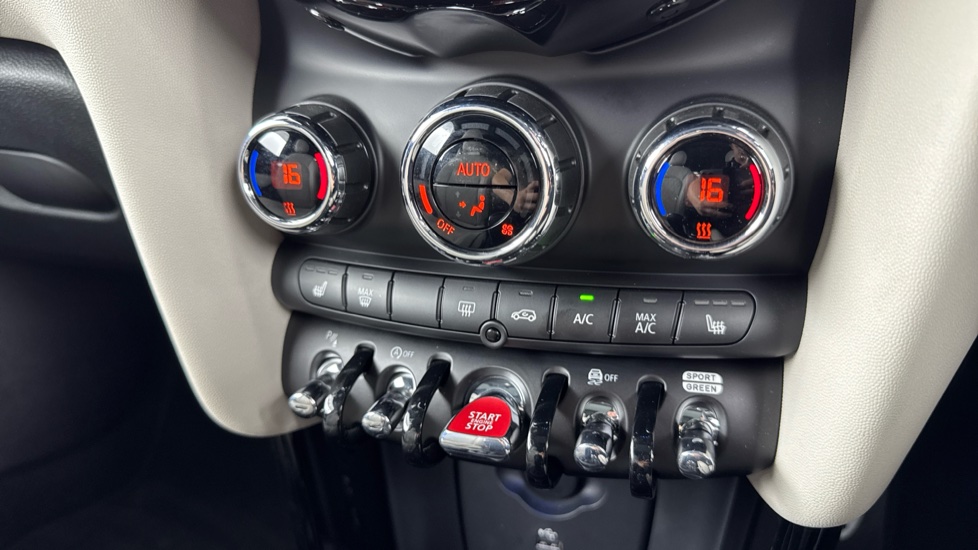 MINI Hatchback 2.0 John Cooper Works Premium 3dr Auto Petrol Hatchback - Image 47