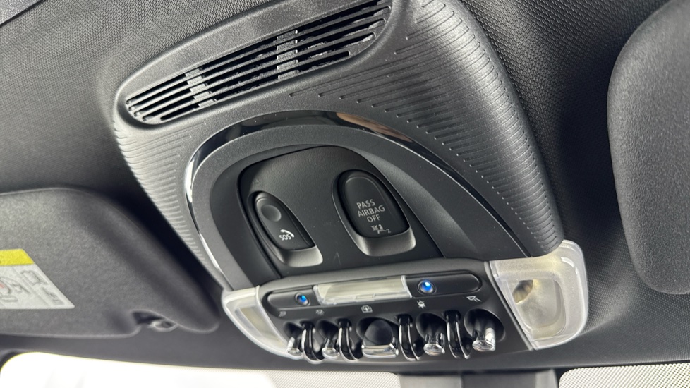 MINI Hatchback 2.0 John Cooper Works Premium 3dr Auto Petrol Hatchback - Image 50