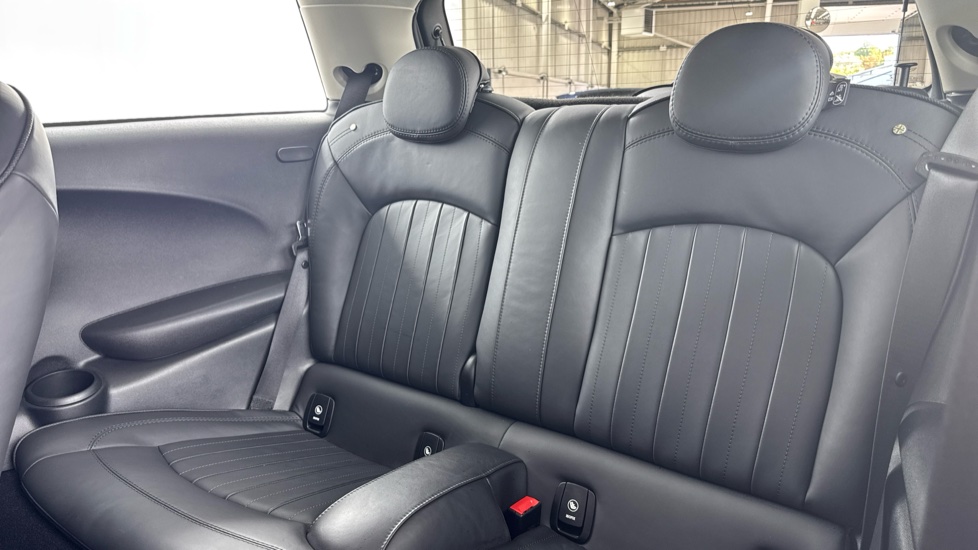 MINI Hatchback 1.5 Cooper Exclusive II 3dr Petrol Hatchback - Image 12
