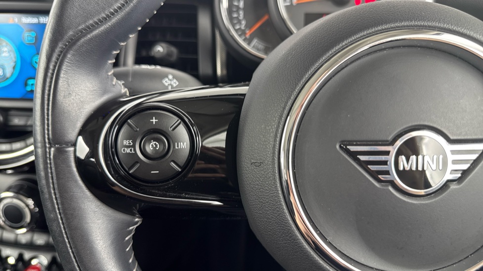 MINI Hatchback 1.5 Cooper Exclusive II 3dr Petrol Hatchback - Image 17