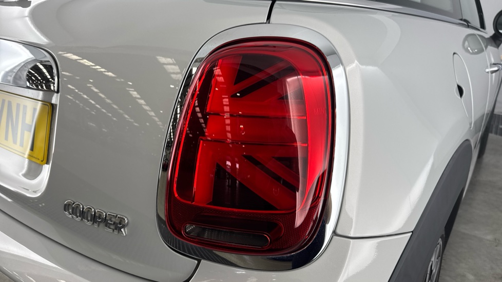 MINI Hatchback 1.5 Cooper Exclusive II 3dr Petrol Hatchback - Image 22