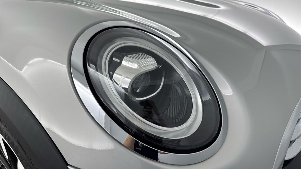 MINI Hatchback 1.5 Cooper Exclusive II 3dr Petrol Hatchback - Image 23