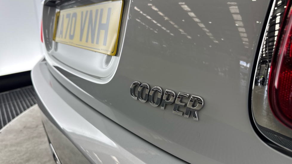 MINI Hatchback 1.5 Cooper Exclusive II 3dr Petrol Hatchback - Image 24