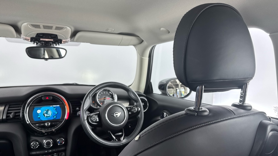 MINI Hatchback 1.5 Cooper Exclusive II 3dr Petrol Hatchback - Image 38