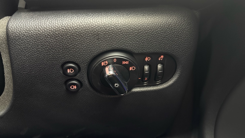 MINI Hatchback 1.5 Cooper Exclusive II 3dr Petrol Hatchback - Image 45