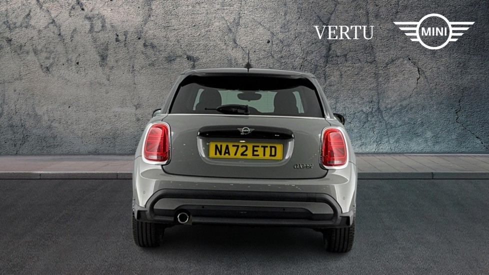 MINI Hatchback 1.5 Cooper Exclusive 5dr Auto [Comfort Pack] Petrol Hatchback - Image 15