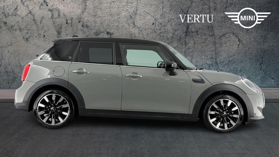 MINI Hatchback 1.5 Cooper Exclusive 5dr Auto [Comfort Pack] Petrol Hatchback - Image 3