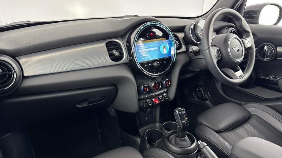 MINI Hatchback 1.5 Cooper Exclusive 5dr Auto [Comfort Pack] Petrol Hatchback - Image 7