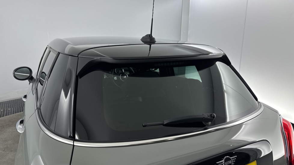 MINI Hatchback 1.5 Cooper Exclusive 5dr Auto [Comfort Pack] Petrol Hatchback - Image 25