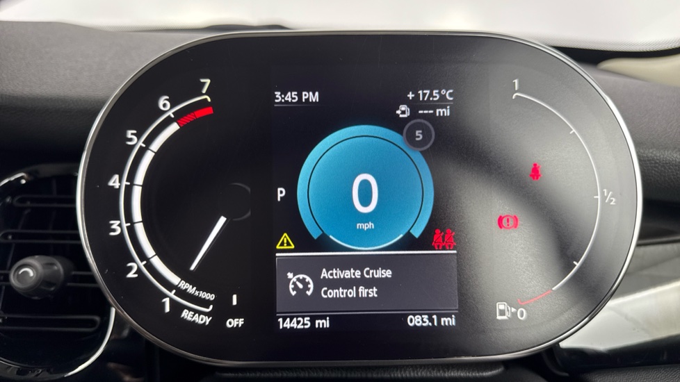 MINI Hatchback 1.5 Cooper Classic 3dr Auto [Comfort Pack] Petrol Hatchback - Image 9