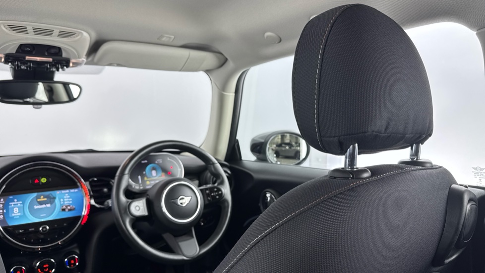MINI Hatchback 1.5 Cooper Classic 3dr Auto [Comfort Pack] Petrol Hatchback - Image 37