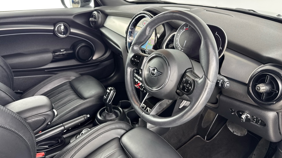 MINI Hatchback 1.5 Cooper Exclusive Premium Plus 3dr Auto Petrol Hatchback - Image 6