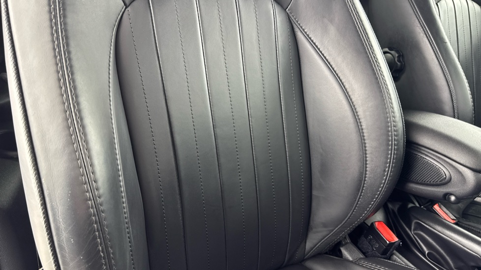MINI Hatchback 1.5 Cooper Exclusive Premium Plus 3dr Auto Petrol Hatchback - Image 40