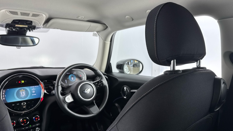 MINI Hatchback 1.5 Cooper Classic 3dr Auto [Comfort Pack] Petrol Hatchback - Image 37