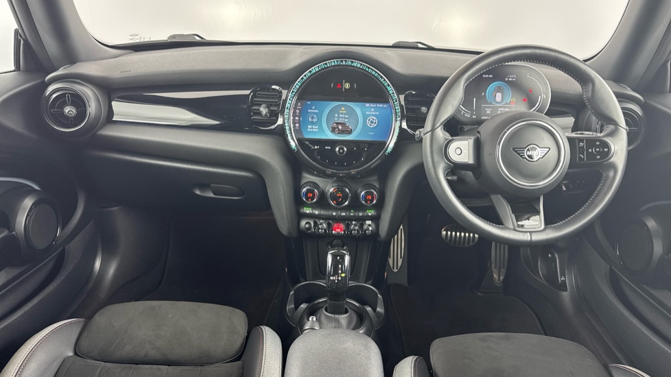 MINI Hatchback 1.5 Cooper Sport Premium 3dr Auto Petrol Hatchback - Image 4