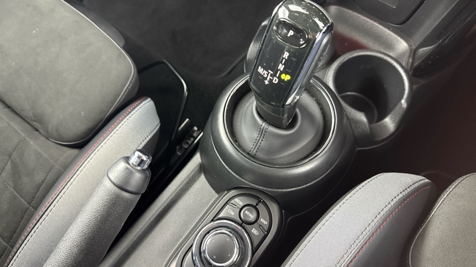 MINI Hatchback 1.5 Cooper Sport Premium 3dr Auto Petrol Hatchback - Image 10