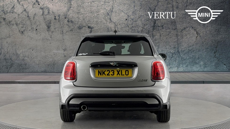 MINI Hatchback 1.5 Cooper Classic Premium 5dr Petrol Hatchback - Image 15