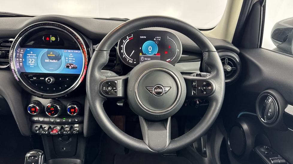 MINI Hatchback 1.5 Cooper Classic Premium 5dr Petrol Hatchback - Image 5